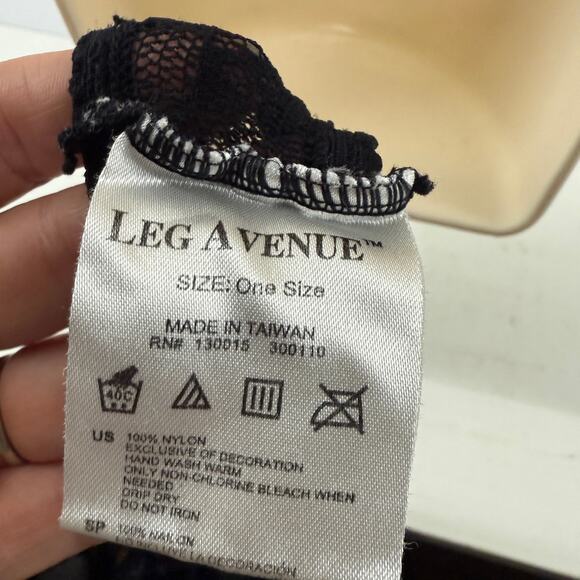 Leg Avenue Black Lace Catrice Catsuit Strapless Open Crotch Womens One Size - Picture 5 of 6